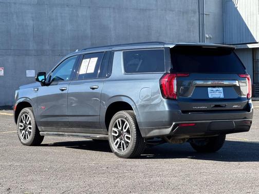 2021 GMC Yukon XL AT4
