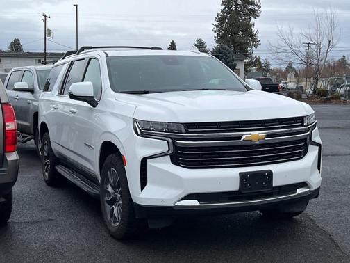 2023 Chevrolet Suburban LT