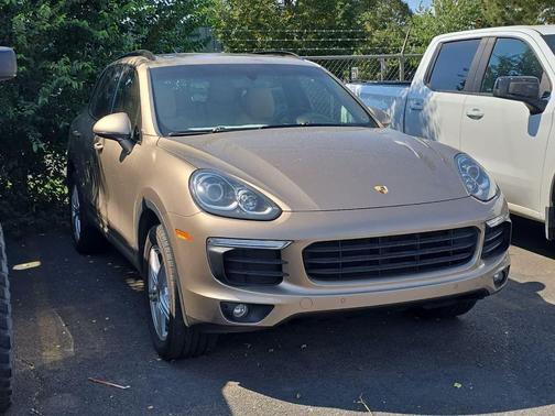 2016 Porsche Cayenne Base