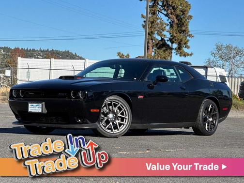 2016 Dodge Challenger 392 Hemi Scat Pack Shaker