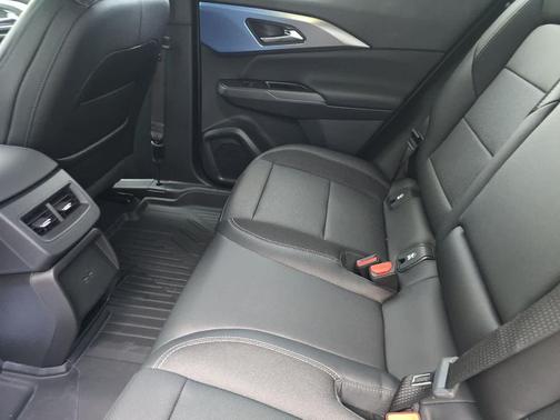 2026 Chevrolet Equinox EV LT 2