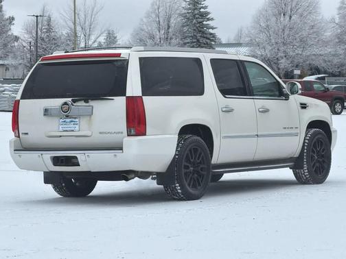 2011 Cadillac Escalade ESV Luxury