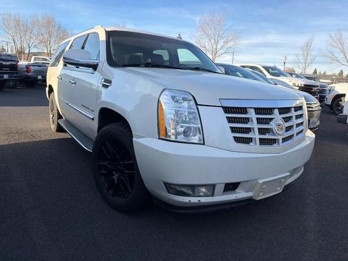 2011 Cadillac Escalade ESV Luxury