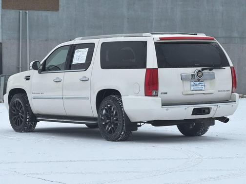 2011 Cadillac Escalade ESV Luxury