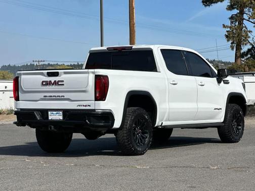 Summit White 2023 GMC Sierra 1500 AT4X