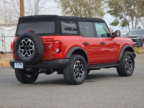 2022 Ford Bronco Black Diamond