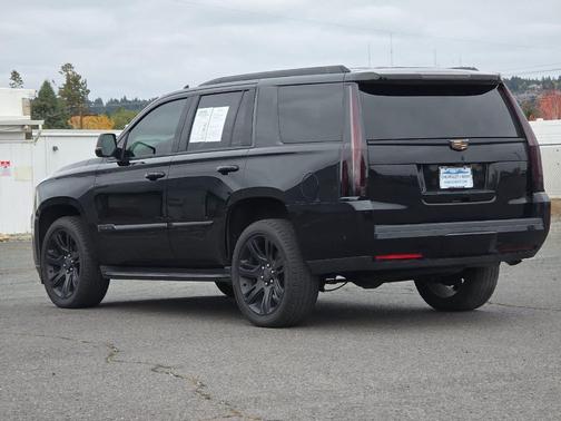 2018 Cadillac Escalade Luxury