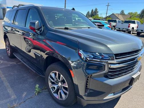 2022 Chevrolet Suburban LT