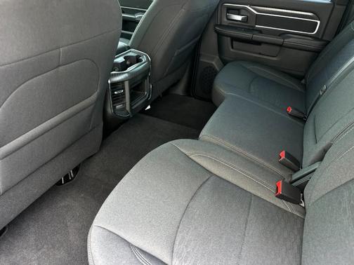 Ceramic Gray Clearcoat 2026 RAM 2500 Big Horn