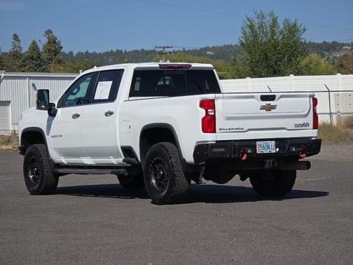 2022 Chevrolet Silverado 3500 High Country