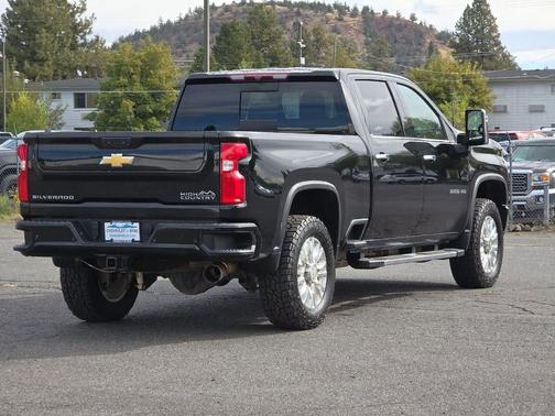 2022 Chevrolet Silverado 3500 High Country