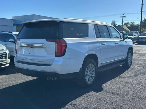 White 2023 GMC Yukon XL Denali