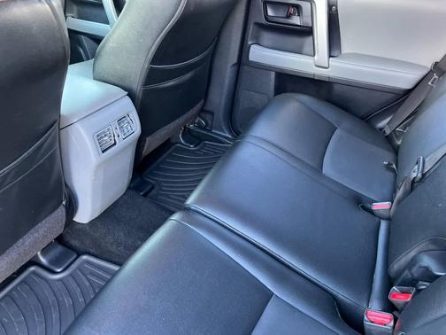 2012 Toyota 4Runner SR5