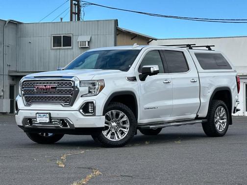 White Frost Tri-Coat 2019 GMC Sierra 1500 Denali