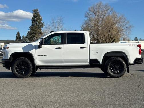 2022 Chevrolet Silverado 2500 Custom