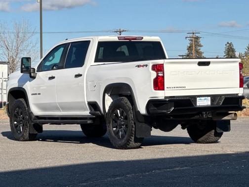 2022 Chevrolet Silverado 2500 Custom
