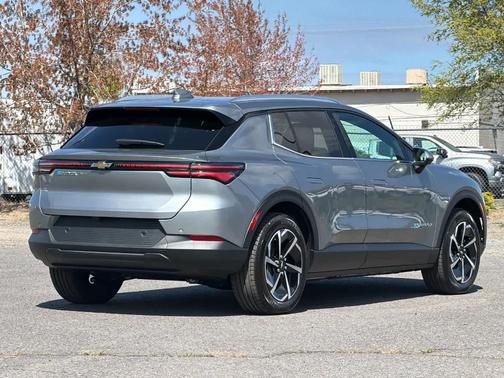Sterling Gray Metallic 2026 Chevrolet Equinox EV LT 2