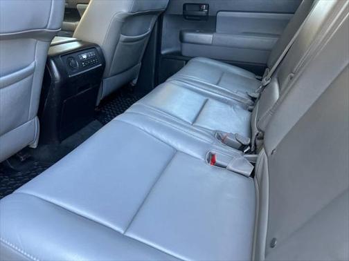 2014 Toyota Sequoia SR5