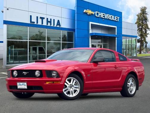 Red 2007 Ford Mustang