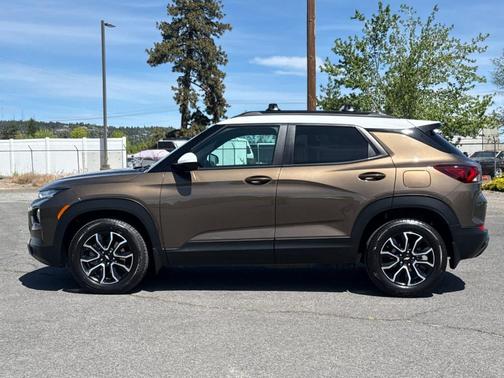 Zeus Bronze Metallic 2021 Chevrolet Trailblazer ACTIV