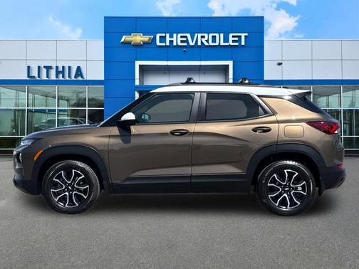 Zeus Bronze Metallic 2021 Chevrolet Trailblazer ACTIV