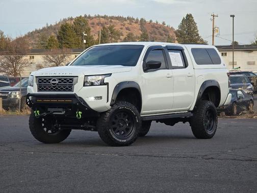 2022 Nissan Frontier SV