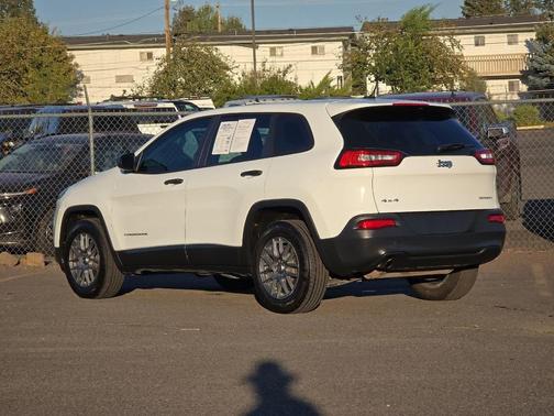 2014 Jeep Cherokee Sport
