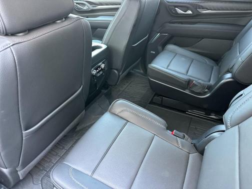 Black 2024 GMC Yukon Denali