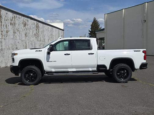 Summit White 2026 Chevrolet Silverado 2500 LTZ