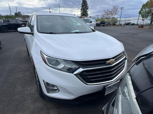 Summit White 2020 Chevrolet Equinox 2LT