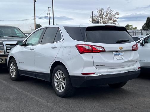 Summit White 2020 Chevrolet Equinox 2LT