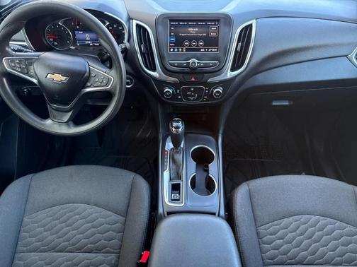 Summit White 2020 Chevrolet Equinox 2LT