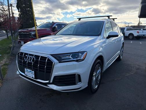 2020 Audi Q7 45 Premium
