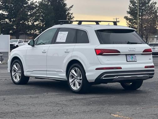 2020 Audi Q7 45 Premium