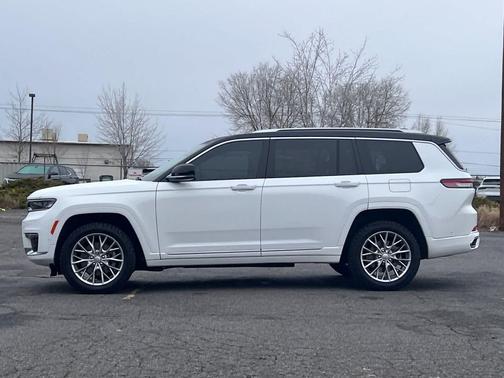 2022 Jeep Grand Cherokee L Summit