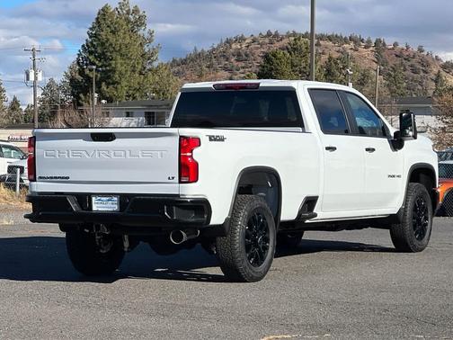2026 Chevrolet Silverado 3500 LT