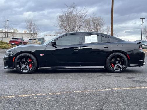 2017 Dodge Charger SRT 392