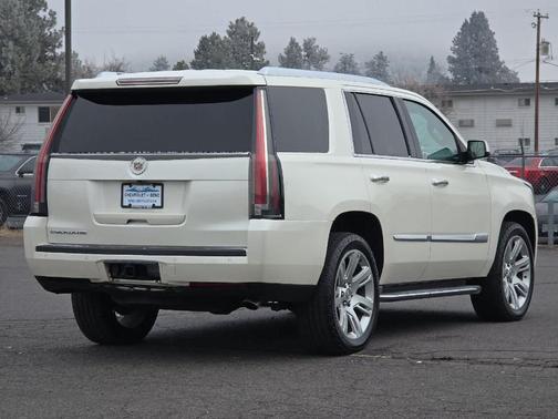 2015 Cadillac Escalade Premium