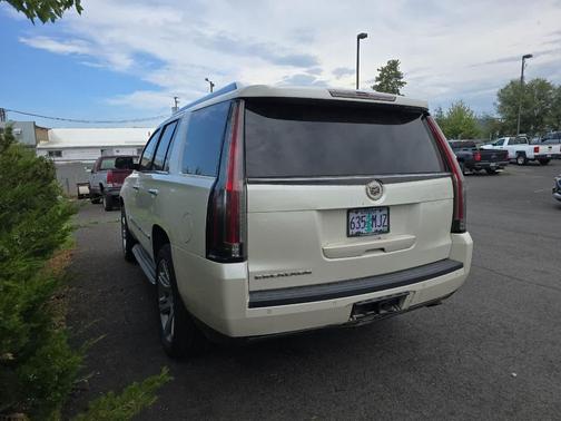 2015 Cadillac Escalade Premium