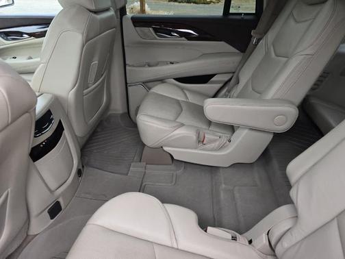 2015 Cadillac Escalade Premium