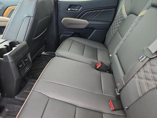 2024 GMC Canyon Denali