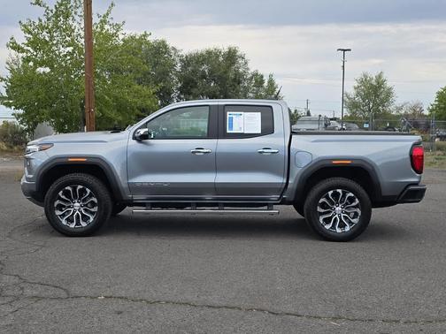 2024 GMC Canyon Denali