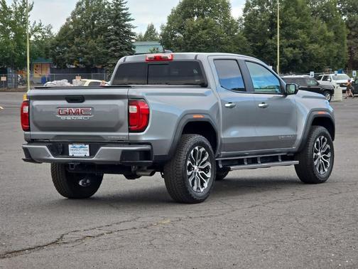 2024 GMC Canyon Denali
