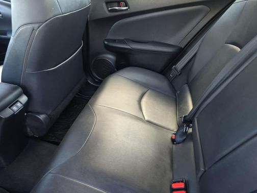 2020 Toyota Prius XLE
