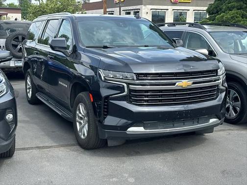 2023 Chevrolet Suburban LT