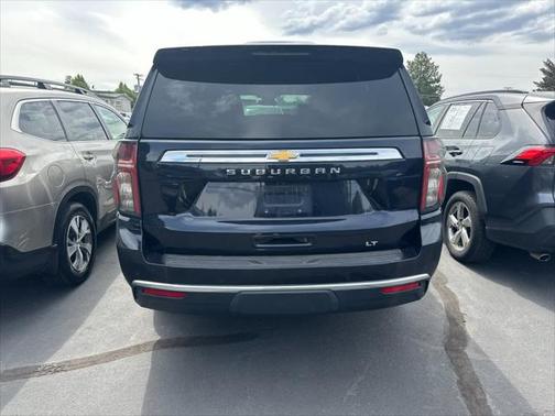 2023 Chevrolet Suburban LT
