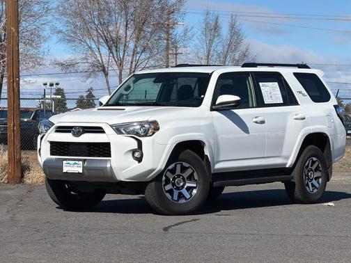 2024 Toyota 4Runner TRD Off Road