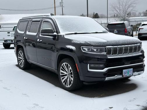 2022 Jeep Grand Wagoneer Series III