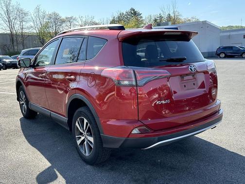 Barcelona Red Metallic 2016 Toyota RAV4 XLE