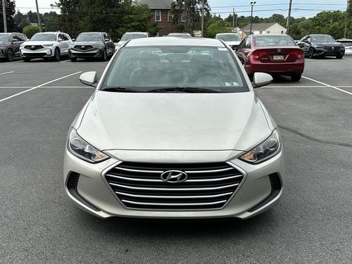 Mineral Beige 2018 Hyundai ELANTRA SE